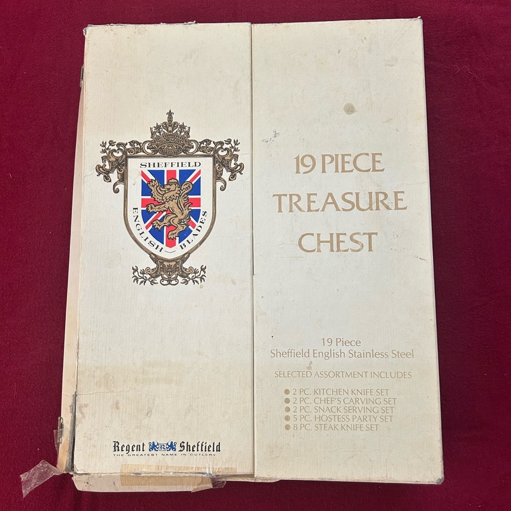 VTG Regent Sheffield 19* Piece Treasure Chest